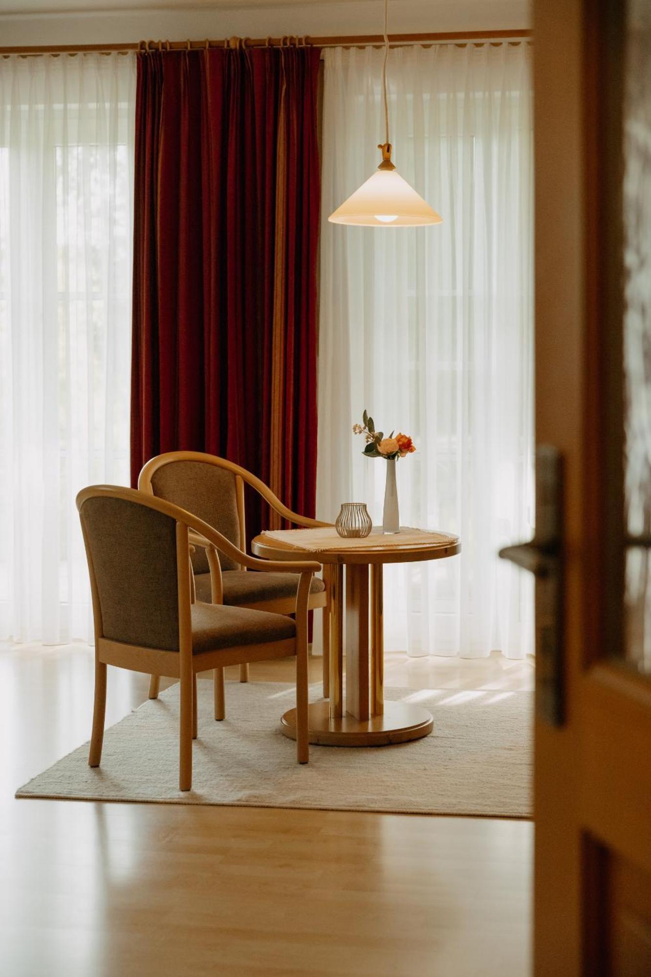 Apartment Gaestehaus Edhof Allmunzen